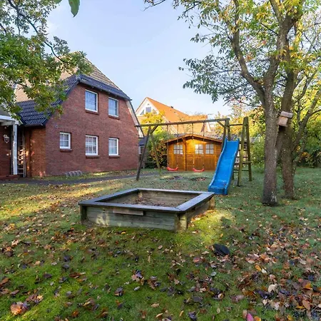 Сasa de vacaciones Reihenhaus Haus Kiki Böhl